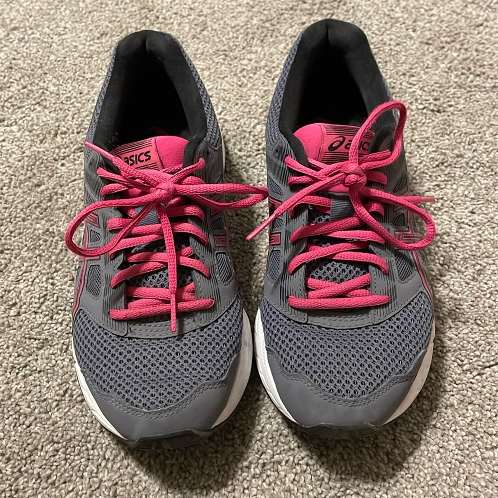 ASICS. Pink and gray running shoes. Size 8.